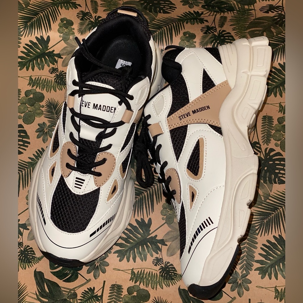 Steve Madden Clydie chunky sneakers NWOT